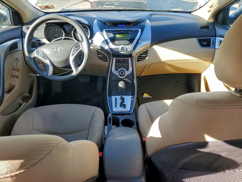 Photo 8 from auction – 2011 HYUNDAI ELANTRA with VIN 5NPDH4AE7BH029948