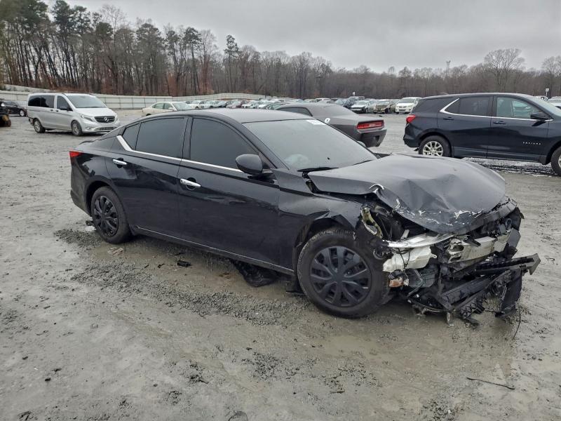 Photo 4 from auction – 2019 NISSAN ALTIMA S with VIN 1N4BL4BV0KC243654