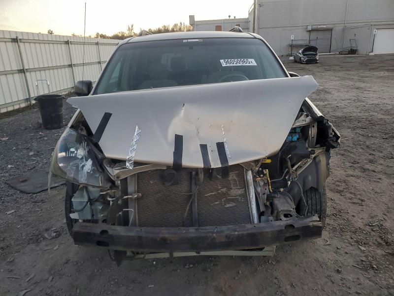 Photo 5 from auction – 2005 TOYOTA SIENNA CE with VIN 5TDZA23C25S228964