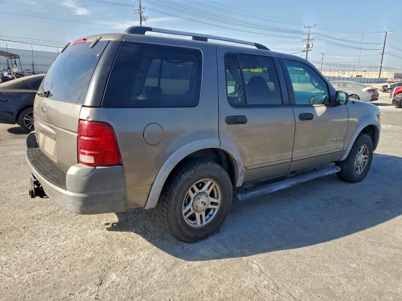 Photo 3 from auction – 2002 FORD EXPLORER X with VIN 1FMZU72EX2UA60873