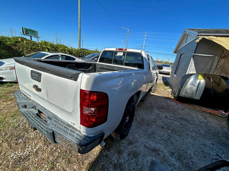 Photo 4 from auction – 2007 CHEVROLET SILVERADO with VIN 1GCEC19C07Z501279