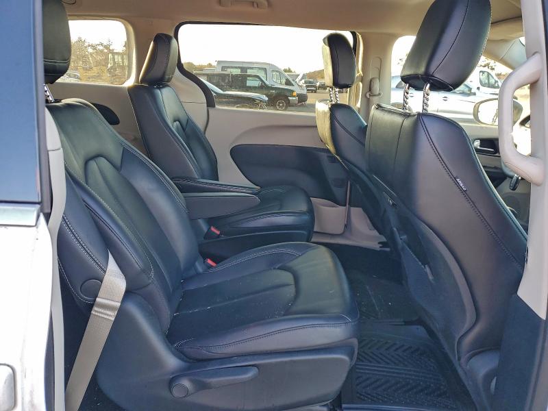 Photo 11 from auction – 2023 CHRYSLER PACIFICA H with VIN 2C4RC1L76PR523309