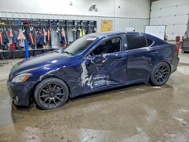 LEXUS IS 350 2008 with VIN JTHBE262X85017741 - Photo from auction