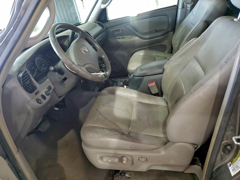 Photo 7 from auction – 2005 TOYOTA SEQUOIA SR with VIN 5TDBT44A55S254401