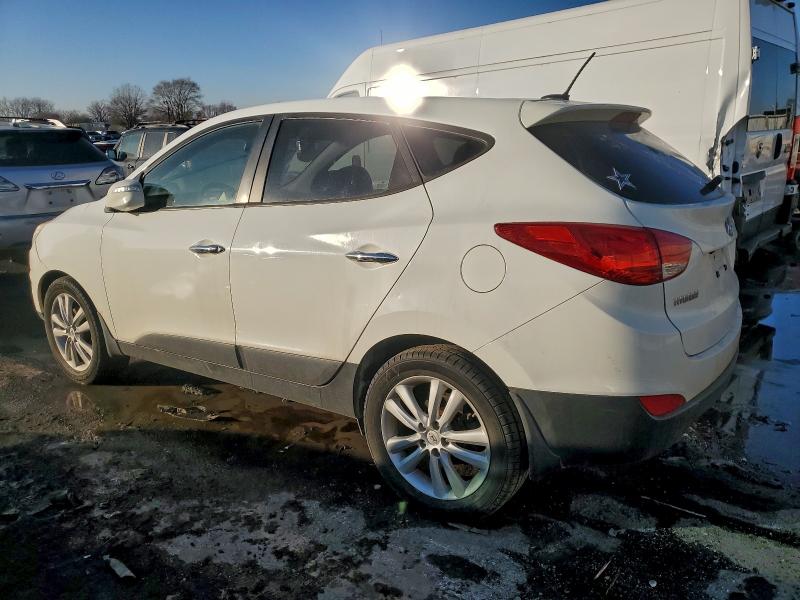 Photo 2 from auction – 2013 HYUNDAI TUCSON GLS with VIN KM8JUCAC2DU558686