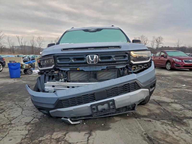 Photo 5 from auction – 2026 HONDA PASSPORT R with VIN 5FNYF9H33TB008796
