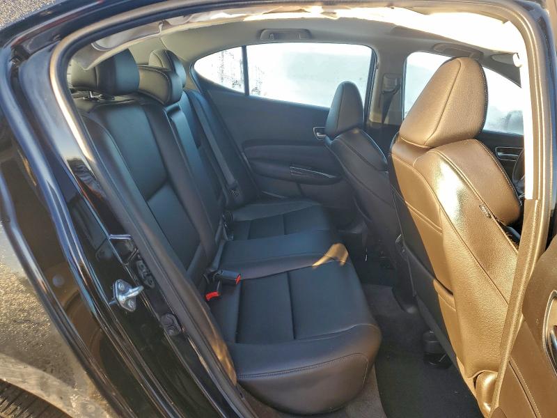 Photo 10 from auction – 2018 ACURA TLX with VIN 19UUB3F32JA002828