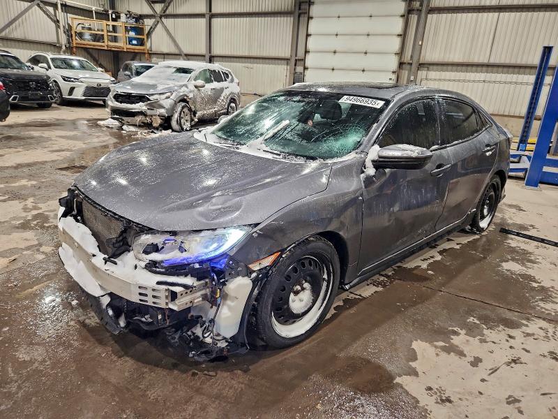 HONDA CIVIC 2017 with VIN SHHFK7H4XHU307062 - Photo from auction