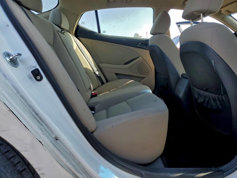 Photo 10 from auction – 2015 KIA OPTIMA LX with VIN KNAGM4A74F5661710