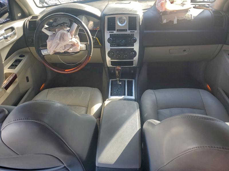 Photo 8 from auction – 2006 CHRYSLER 300C with VIN 2C3KA63H46H527252