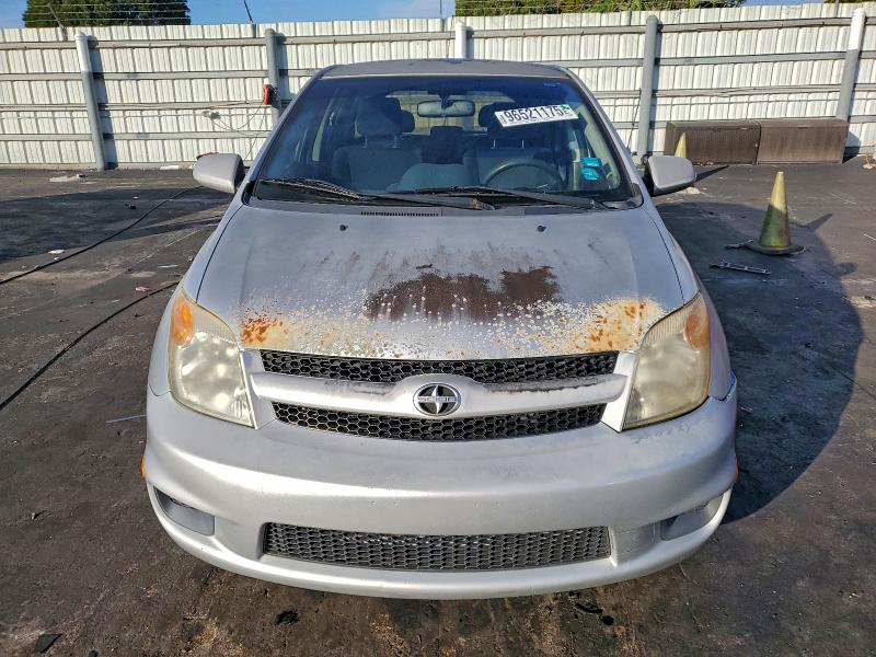 Photo 5 from auction – 2006 TOYOTA SCION XA with VIN JTKKT624060155197