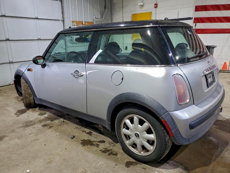 Photo 2 from auction – 2004 MINI COOPER with VIN WMWRC33474TJ62093
