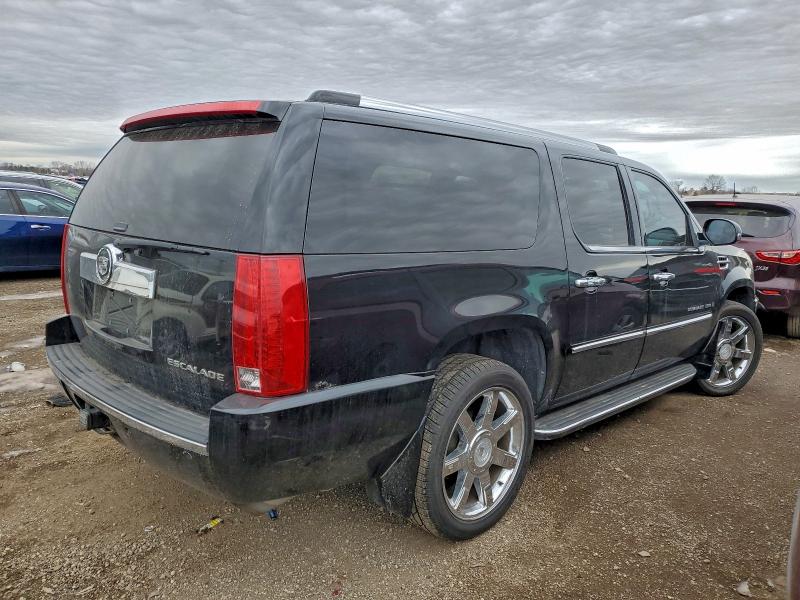 Photo 3 from auction – 2008 CADILLAC ESCALADE E with VIN 1GYFK668X8R183834