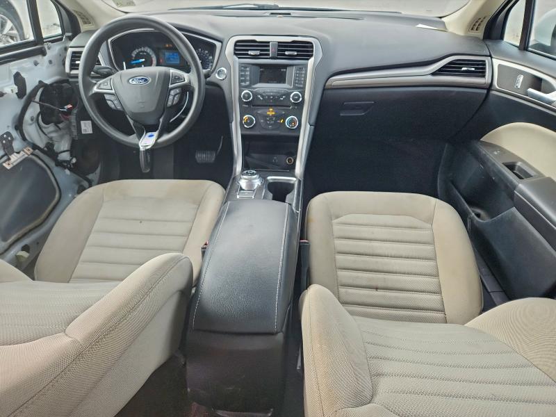 Photo 8 from auction – 2017 FORD FUSION S with VIN 3FA6P0G72HR369243