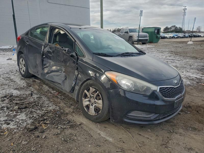 Photo 4 from auction – 2015 KIA FORTE LX with VIN KNAFK4A65F5332555