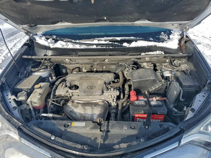 Photo 12 from auction – 2017 TOYOTA RAV4 XLE with VIN 2T3RFREV2HW635534