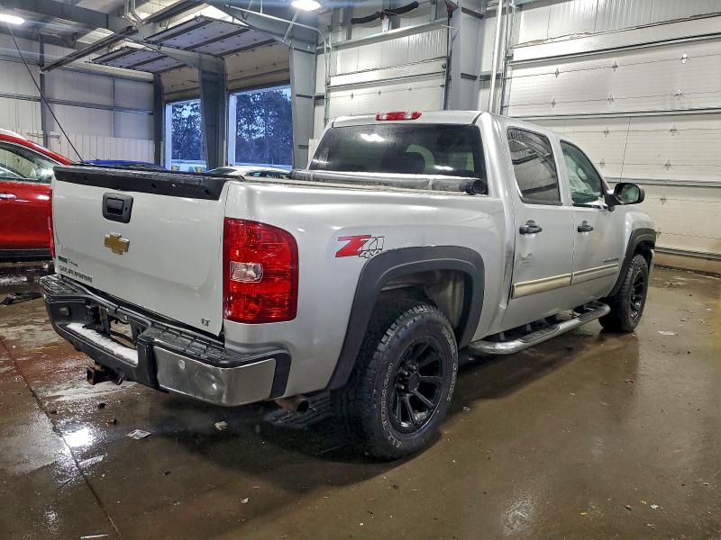 Photo 3 from auction – 2011 CHEVROLET SILVERADO with VIN 1GCPKSE3XBF195239
