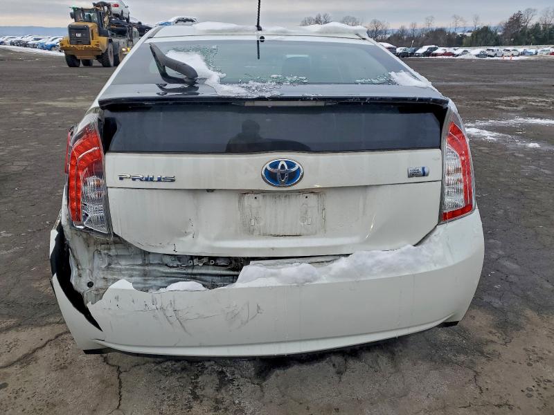 Photo 6 from auction – 2015 TOYOTA PRIUS with VIN JTDKN3DU7F0446177