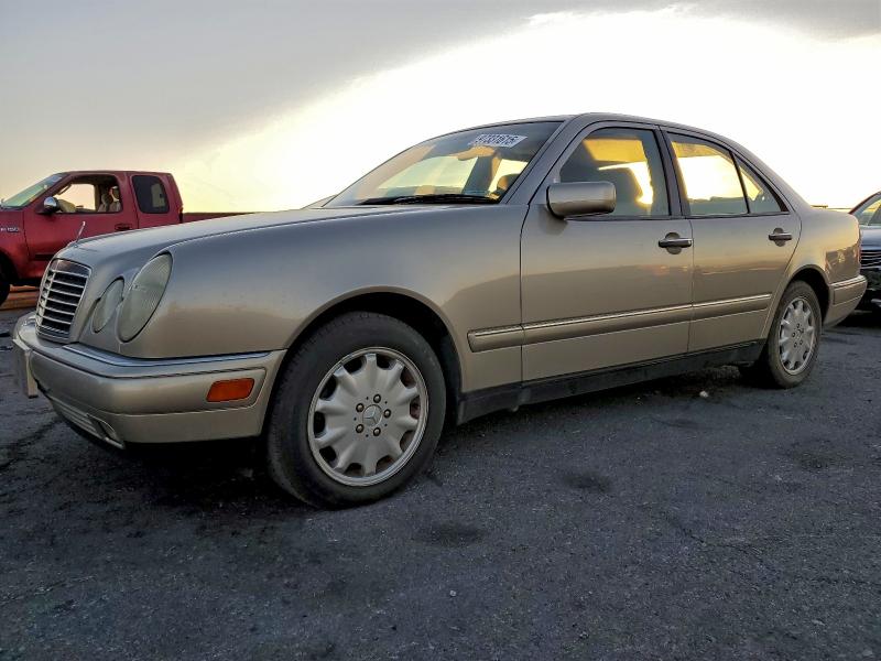 MERCEDES-BENZ E 1998 with VIN WDBJF65F1WA612700 - Photo from auction