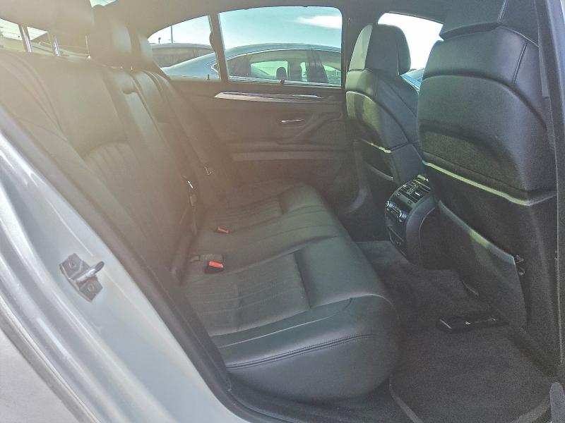 Photo 10 from auction – 2013 BMW M5 with VIN WBSFV9C51DD096316