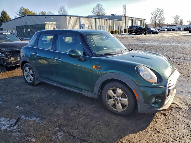 Photo 4 from auction – 2015 MINI COOPER with VIN WMWXS5C54FT833382