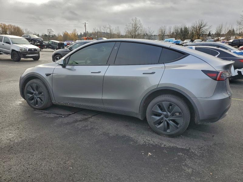Photo 2 from auction – 2025 TESLA MODEL Y with VIN 7SAYGAEE3SF221561