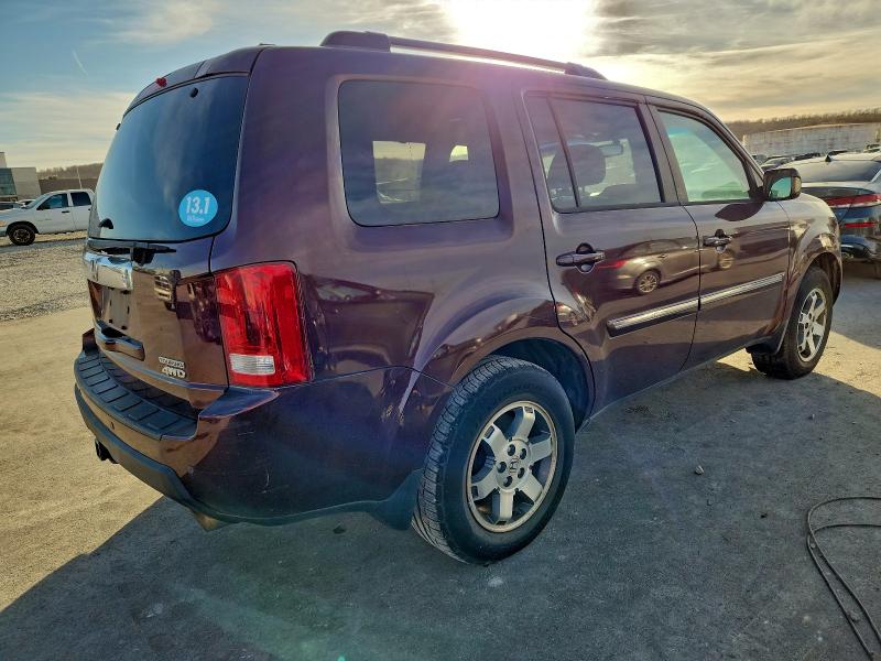 Foto 3 de la subasta – 2011 HONDA PILOT TOUR con VIN 5FNYF4H99BB095724