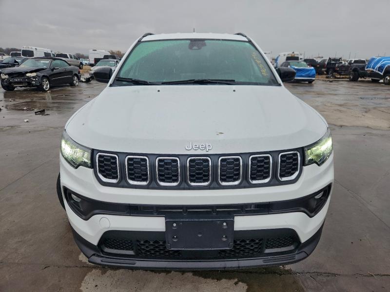 Photo 5 from auction – 2025 JEEP COMPASS with VIN 3C4NJDBN9ST560639