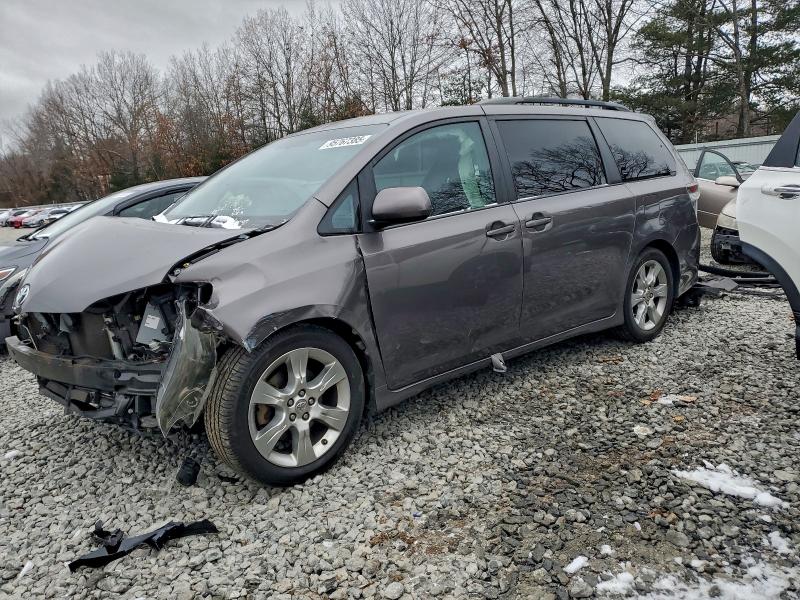 TOYOTA SIENNA 2012 with VIN 5TDXK3DCXCS260874 - Photo from auction