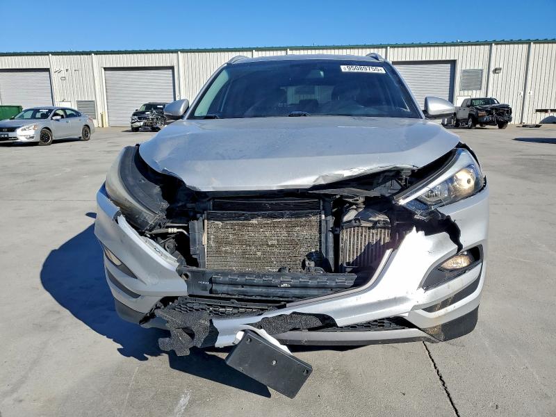 Photo 5 from auction – 2016 HYUNDAI TUCSON LIM with VIN KM8J3CA2XGU238465