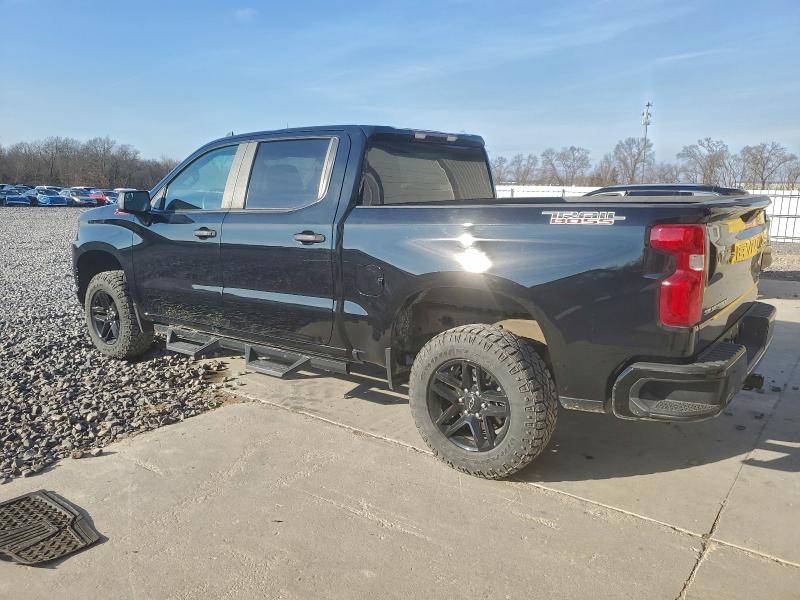 Photo 2 from auction – 2021 CHEVROLET SILVERADO with VIN 1GCPYCEF8MZ342643