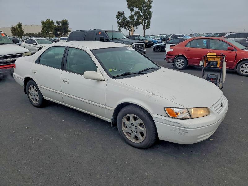 Photo 4 from auction – 1999 TOYOTA CAMRY LE with VIN JT2BF22K3X0176643