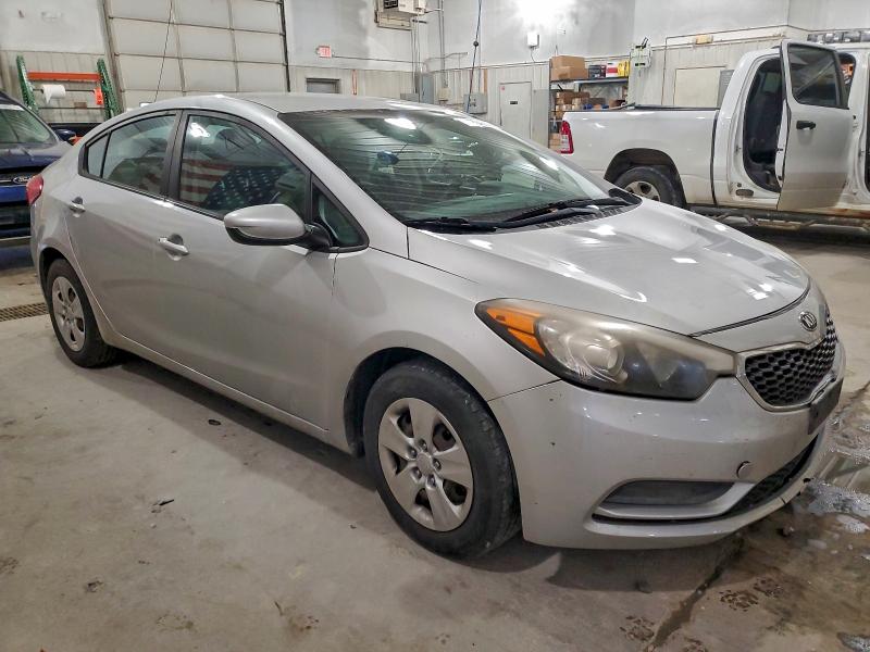 Photo 4 from auction – 2015 KIA FORTE LX with VIN KNAFK4A63F5436199