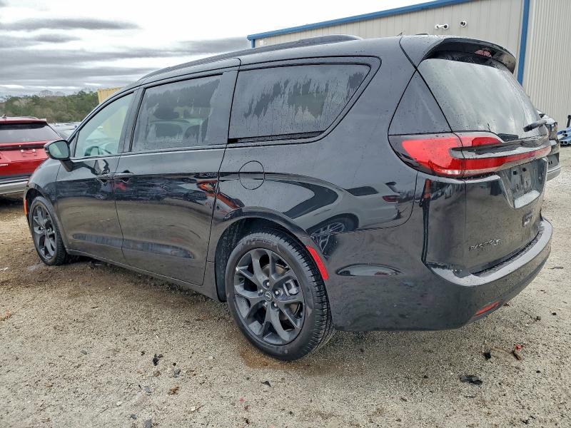 Photo 2 from auction – 2025 CHRYSLER PACIFICA L with VIN 2C4RC1GGXSR610956