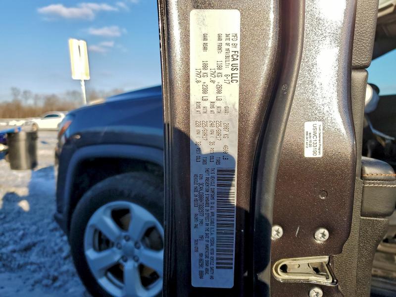 Photo 14 from auction – 2017 JEEP COMPASS LA with VIN 3C4NJDBB0HT692977