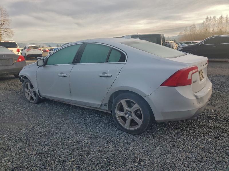 Photo 2 from auction – 2012 VOLVO S60 T5 with VIN YV1622FS7C2081025
