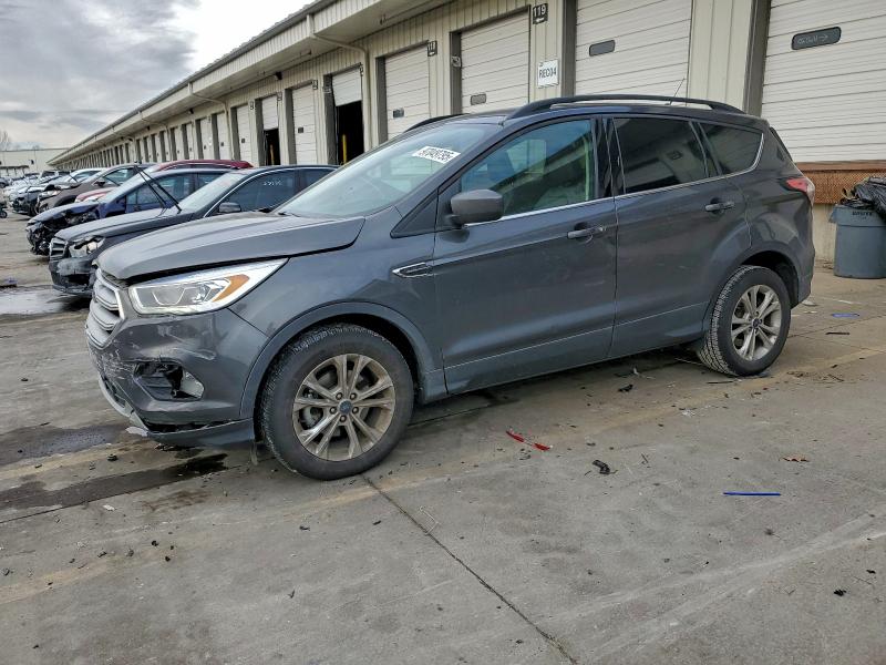 FORD ESCAPE SEL 2018 مع رقم تعريف المركبة 1FMCU0HD3JUC39783 - صورة من المزاد