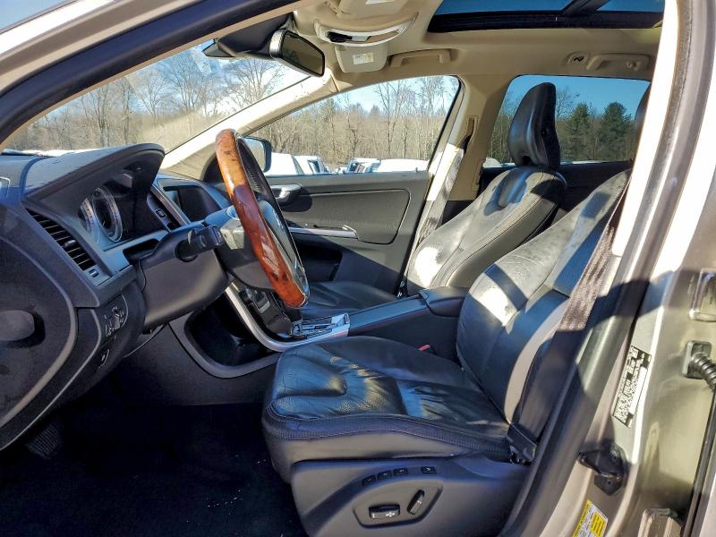 Photo 7 from auction – 2012 VOLVO XC60 3.2 with VIN YV4940DZ8C2293270
