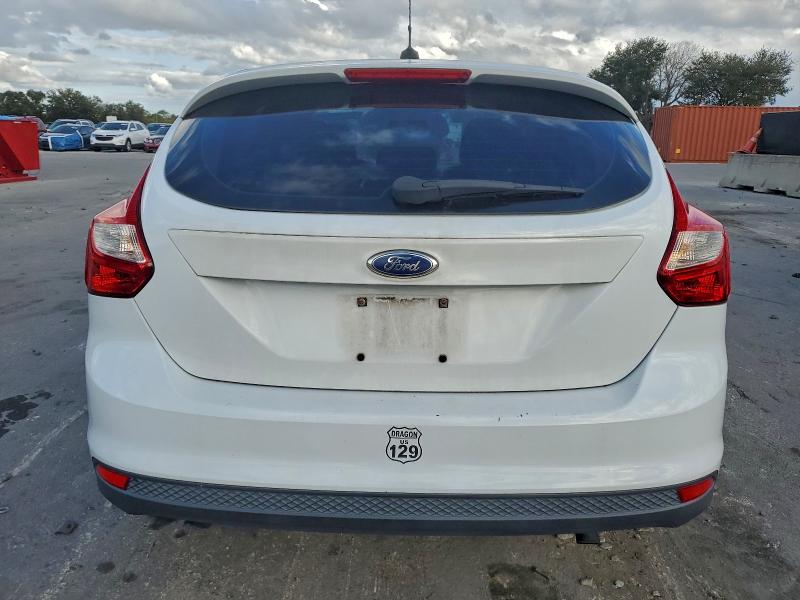 Photo 6 from auction – 2013 FORD FOCUS SE with VIN 1FADP3K29DL302720