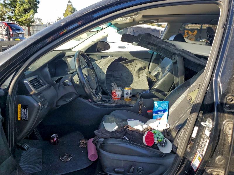Photo 7 from auction – 2016 KIA OPTIMA with VIN 5XXGU4L30GG056027