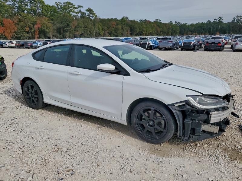 Photo 4 from auction – 2016 CHRYSLER 200 with VIN 1C3CCCDG2GN139691