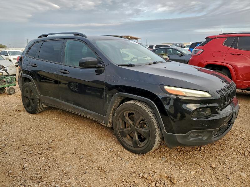 Photo 4 from auction – 2017 JEEP CHEROKEE S with VIN 1C4PJLAS6HW571675