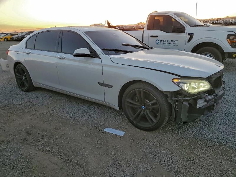 Photo 4 from auction – 2015 BMW 750 LI with VIN WBAYE8C54FD780917