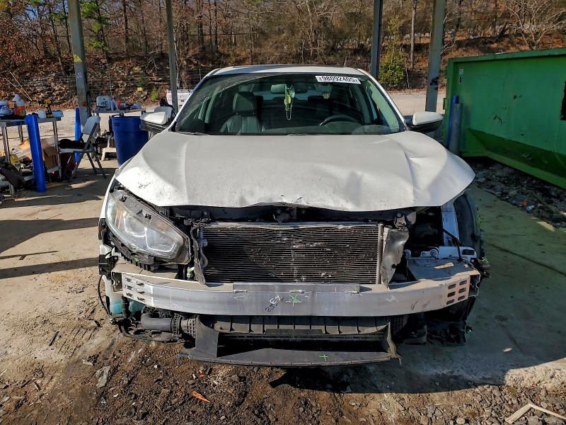 Photo 5 from auction – 2017 HONDA CIVIC EXL with VIN 2HGFC1F71HH634972