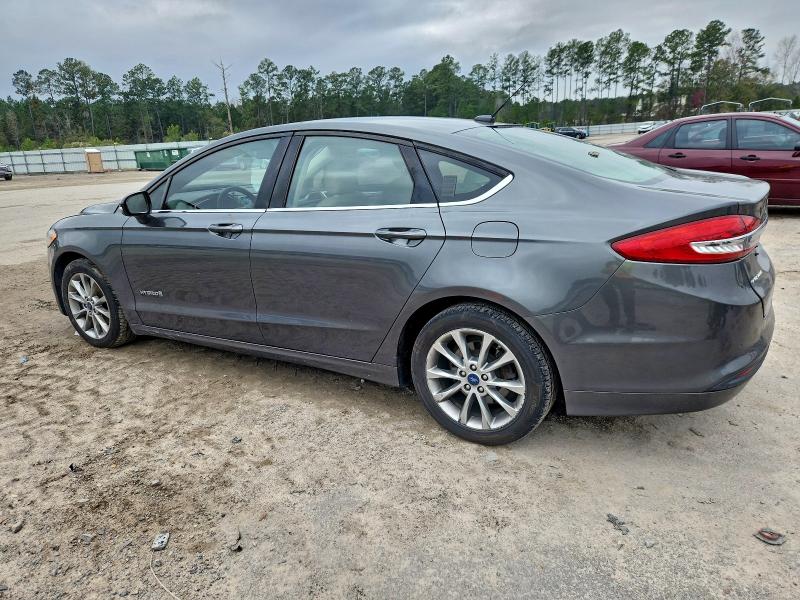 Photo 2 from auction – 2017 FORD FUSION with VIN 3FA6P0LU3HR318300