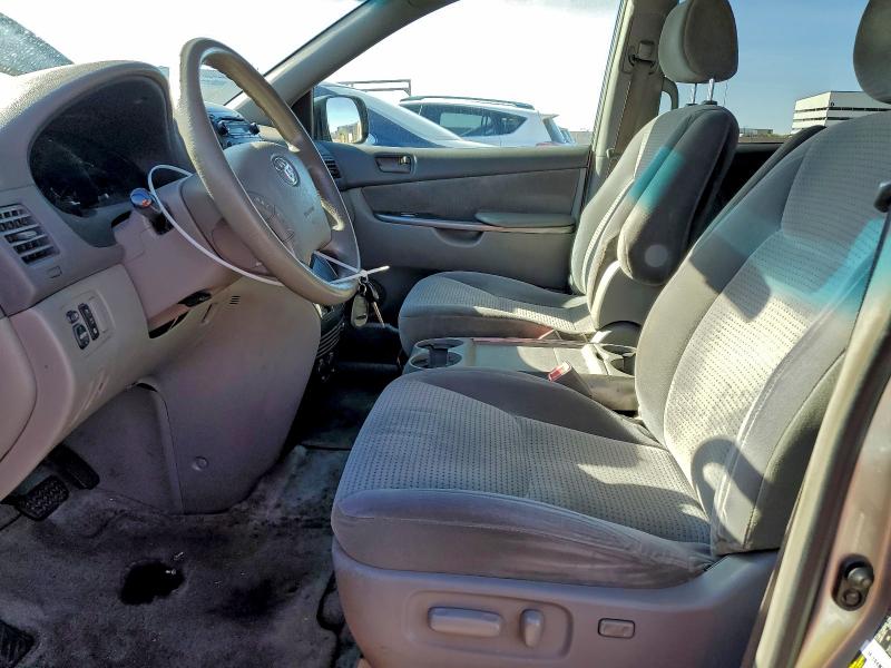 Photo 7 from auction – 2006 TOYOTA SIENNA CE with VIN 5TDZA23C16S443107