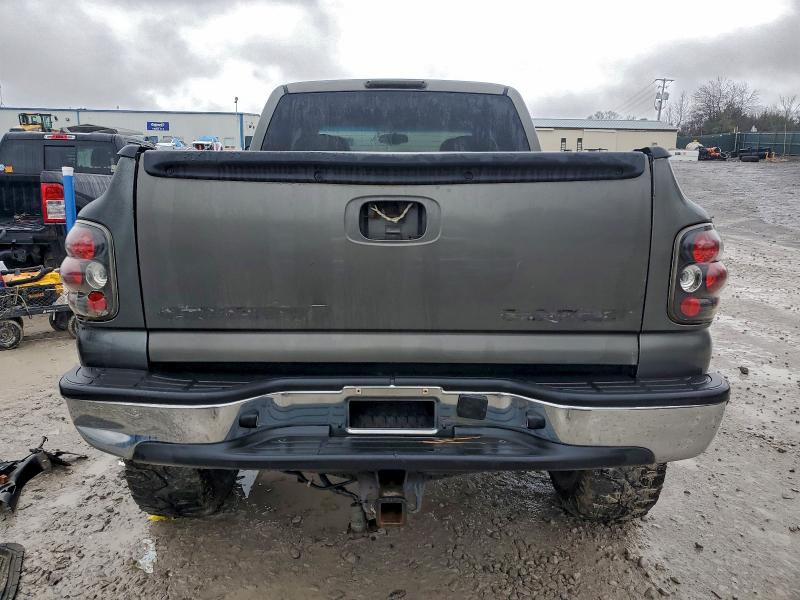 Photo 6 from auction – 2002 CHEVROLET SILVERADO with VIN 2GCEK19T721276735