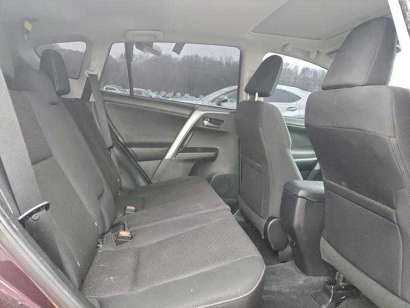 Photo 11 from auction – 2018 TOYOTA RAV4 with VIN 2T3WFREV1JW464591