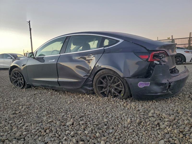 Photo 2 from auction – 2018 TESLA MODEL 3 with VIN 5YJ3E1EA6JF038423