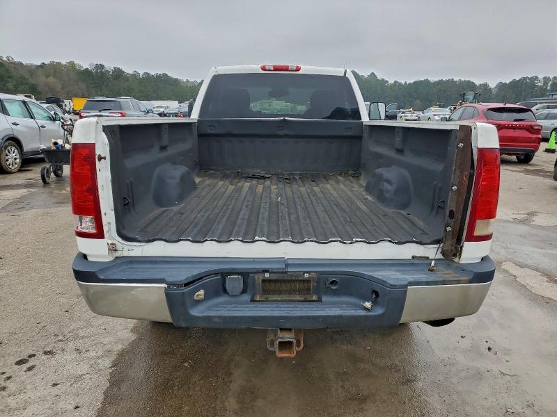 Photo 6 from auction – 2007 GMC SIERRA C25 with VIN 1GTHC24K47E516652